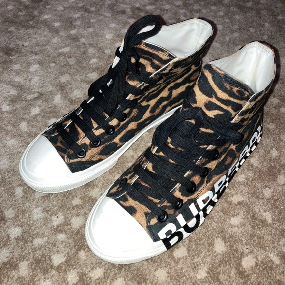 COPY - Men's Leopard Logo Burberry High Top Fashion
Sneakers 39.5 - Picture 6 of 6